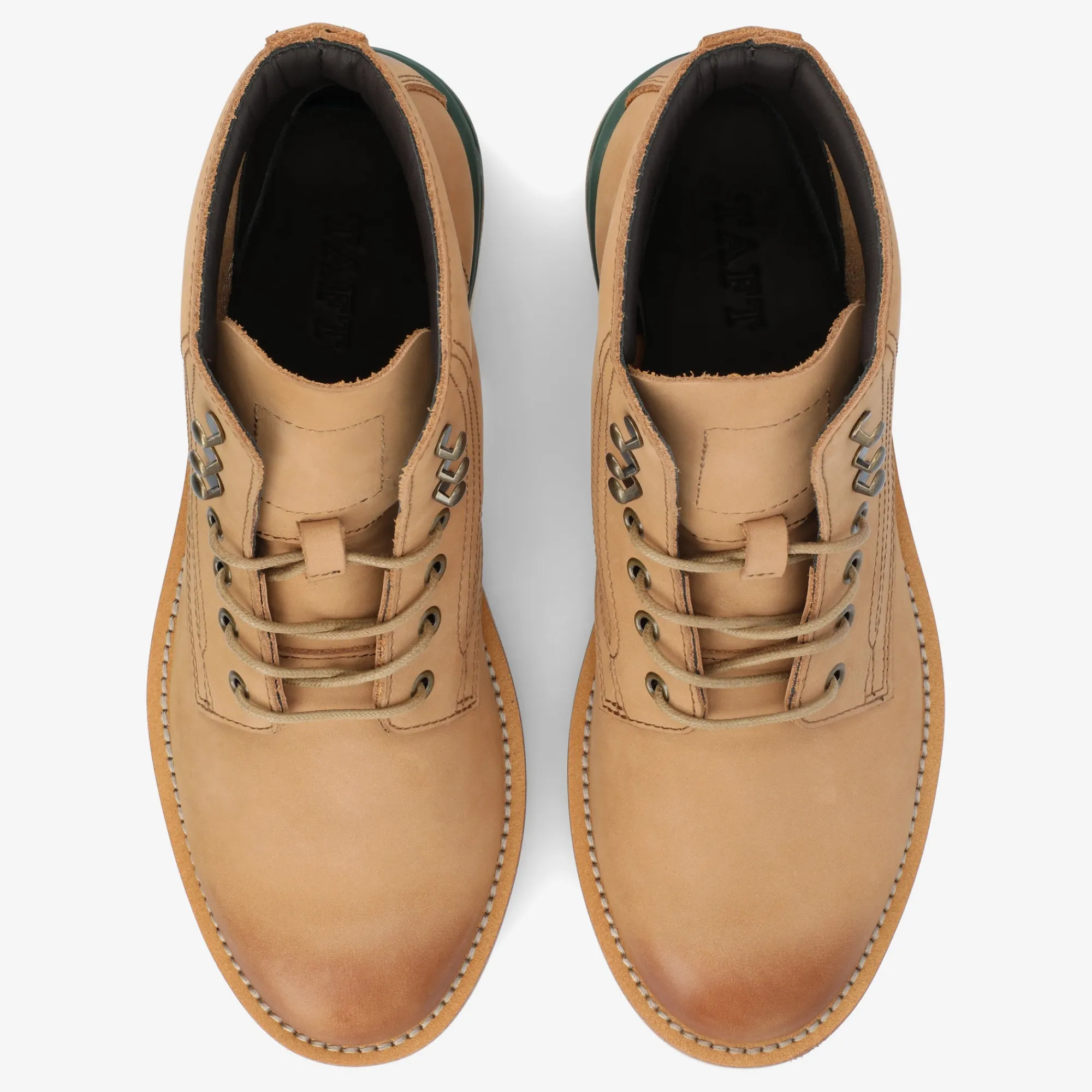 Store TAFT Model 004 Boot In Beige