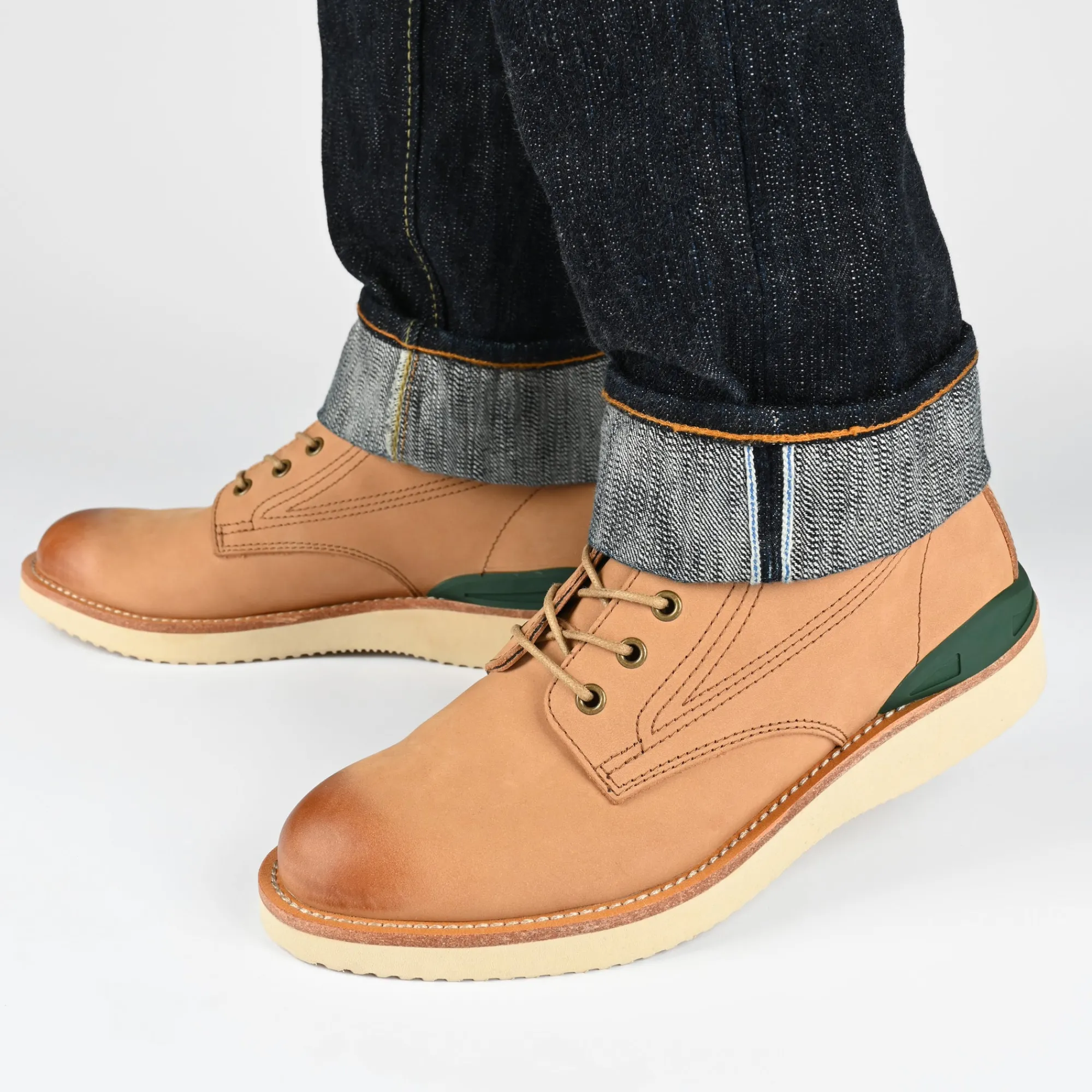 Store TAFT Model 004 Boot In Beige
