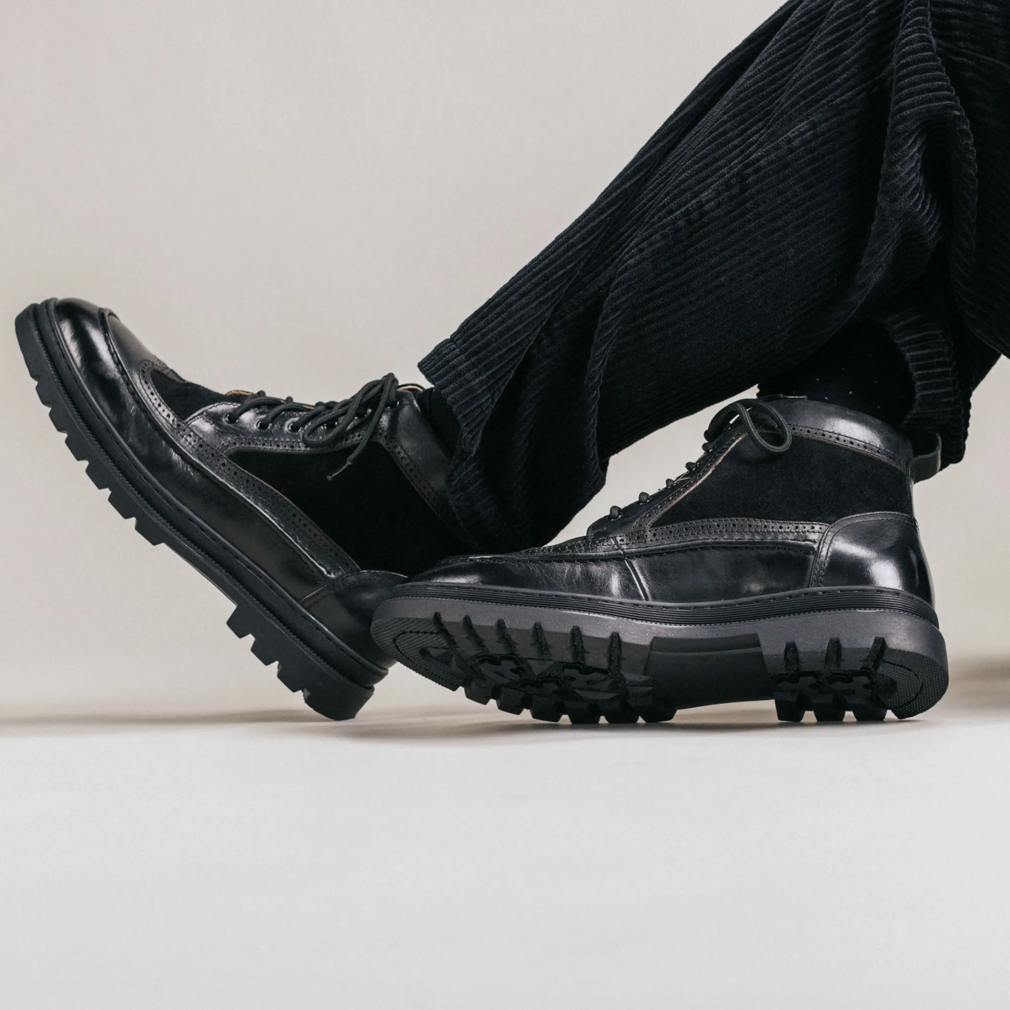 Cheap TAFT Model 008 Boot In Black