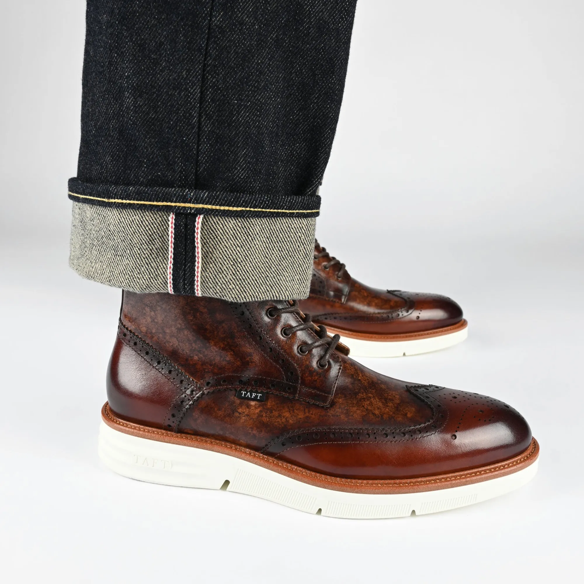 Fashion TAFT Model 005 Boot In Espresso