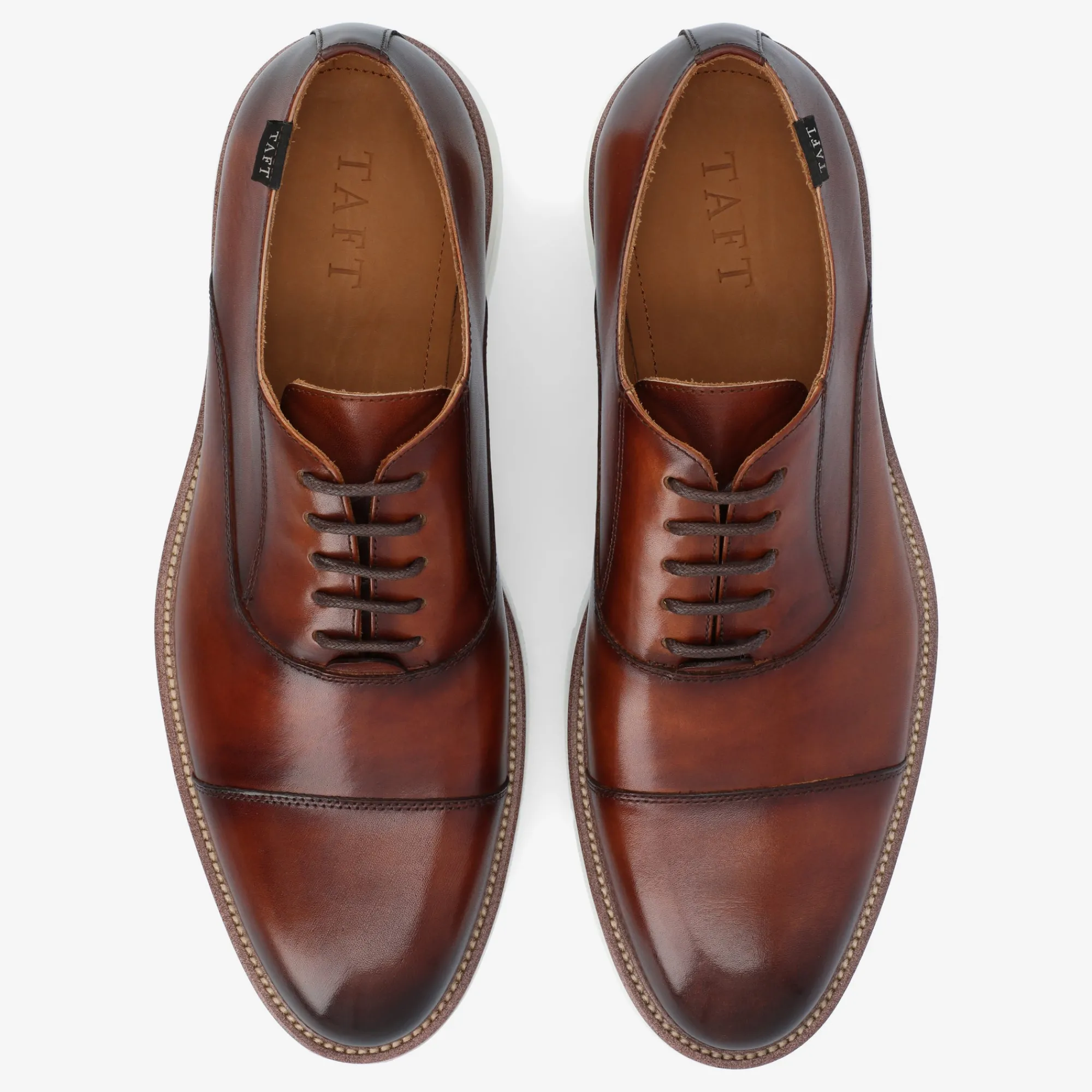 Store TAFT Model 102 Shoe In Honey